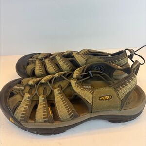 Keen Newport men’s hiking closed toe sandals tan brown men’s 11.5 water shoes